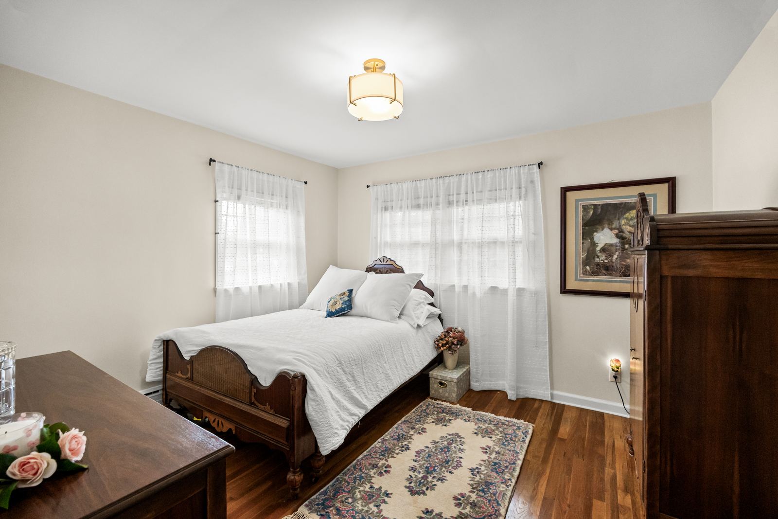 Second bedroom